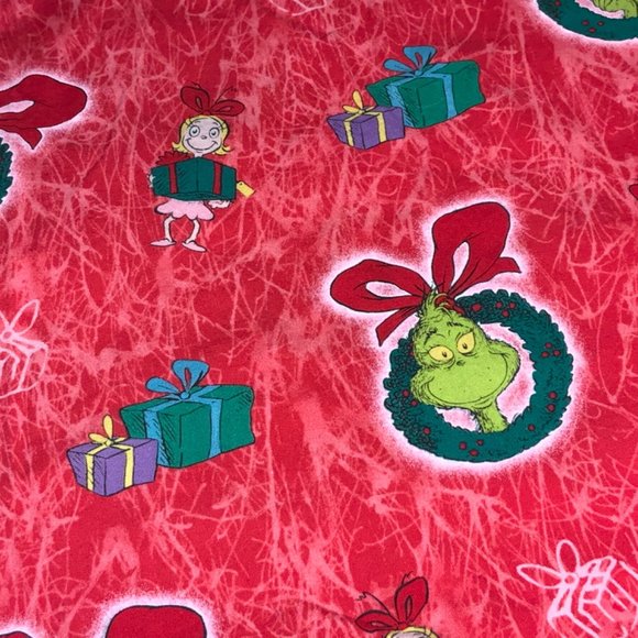 Dr Seuss Grinch 50th Birthday Nurse Scrub Christmas Medical Top Size XS - Picture 2 of 10